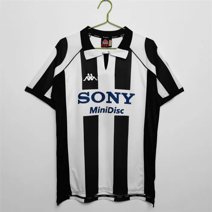 Juventus Home Retro Jersey 1997/1998